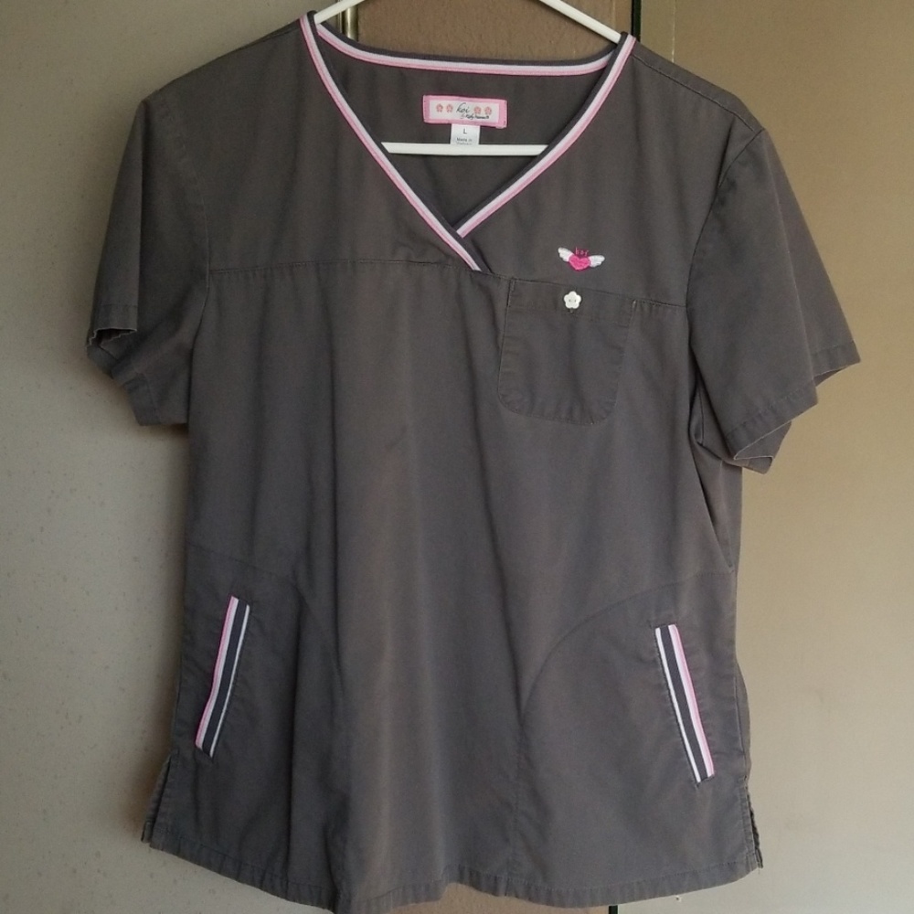 Koi scrub top